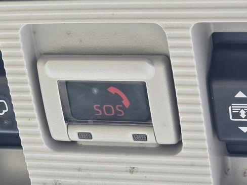 Used 2020 Toyota RAV4 Limited image 30