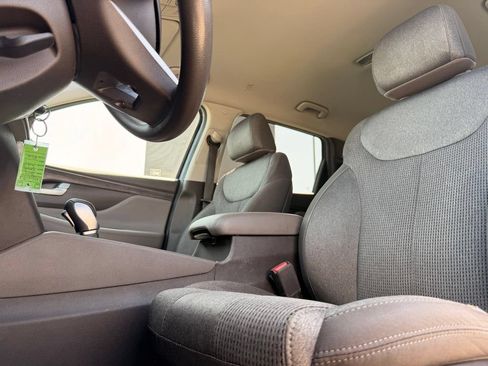Used 2019 Hyundai Santa Fe SE AWD/4WD image 26