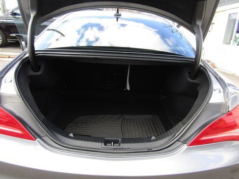 Used 2015 Mercedes-Benz CLA 250 image 29