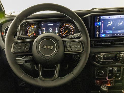 New 2026 Jeep Wrangler Unlimited Rubicon AWD/4WD image 28
