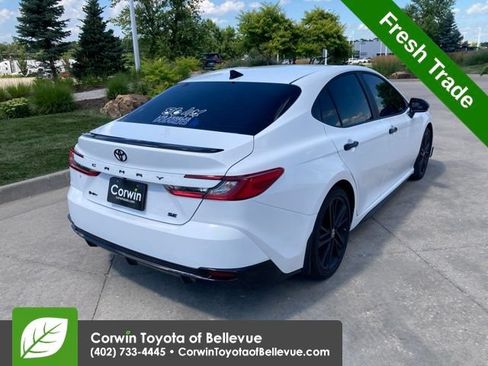 Used 2026 Toyota Camry Hybrid FWD image 3