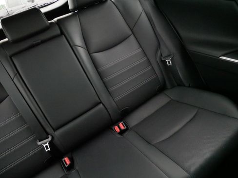 Used 2020 Toyota RAV4 Limited AWD/4WD image 14