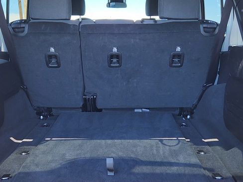 Used 2025 Jeep Wrangler Unlimited Sahara AWD/4WD image 19
