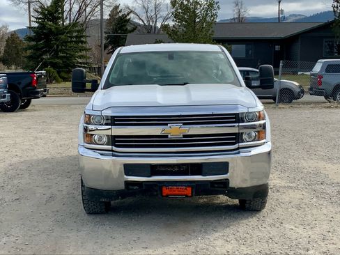 Used 2018 Chevrolet Silverado 2500 W/T image 8
