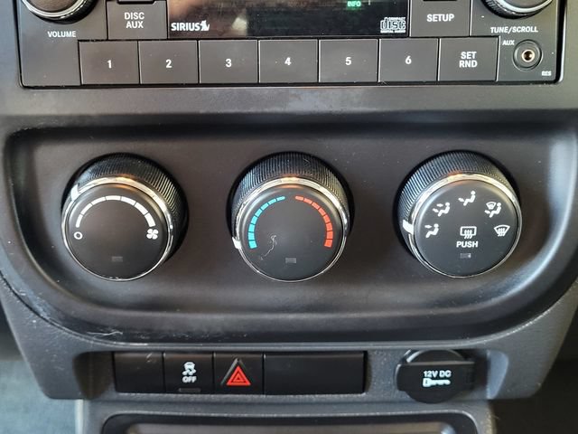 Used 2017 Jeep Patriot Sport FWD image 23