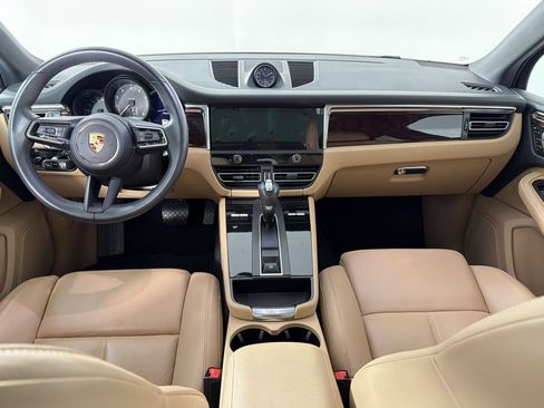 Certified 2023 Porsche Macan AWD/4WD image 19
