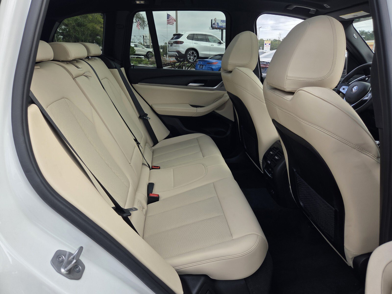 Used 2024 BMW X3 sDrive30i w/ Premium Package RWD image 16