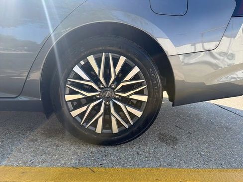 Used 2025 Nissan Altima 2.5 SV image 28