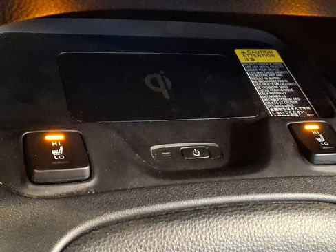 Used 2023 Toyota Corolla XLE image 24