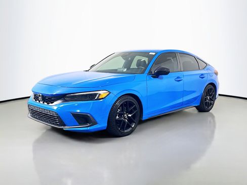 Used 2023 Honda Civic Sport image 4