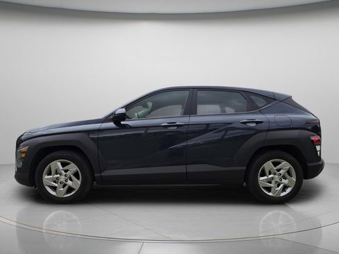 Certified 2024 Hyundai Kona SE FWD image 3