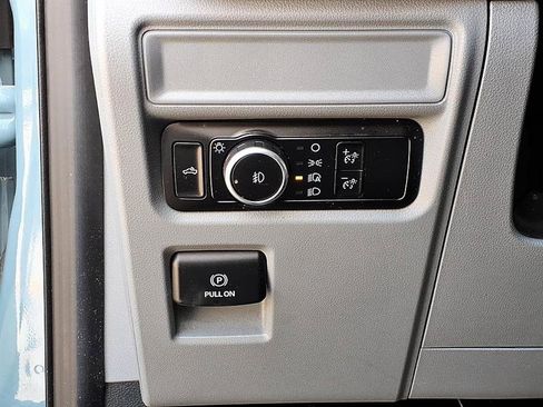 Used 2023 Ford F150 XLT AWD/4WD image 18