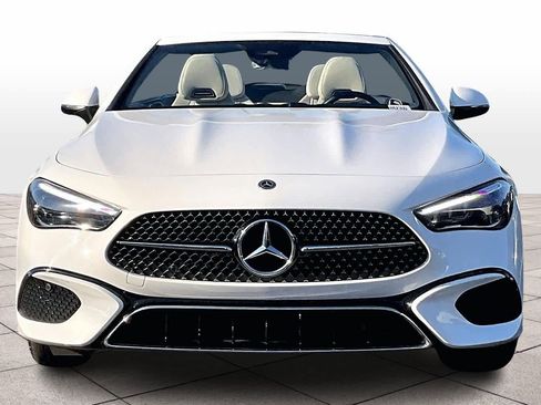 Used 2025 Mercedes-Benz CLE 300 4MATIC Cabriolet image 3