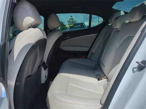 Certified 2025 Genesis G70 2.5T image 12