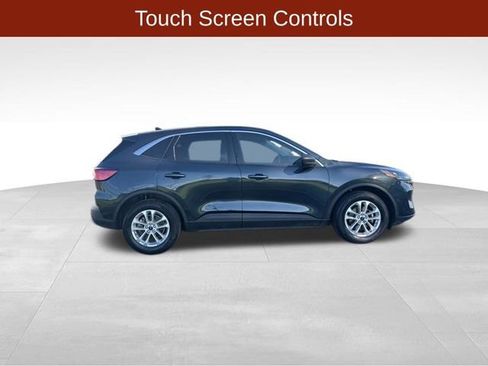 Used 2022 Ford Escape SE FWD image 8