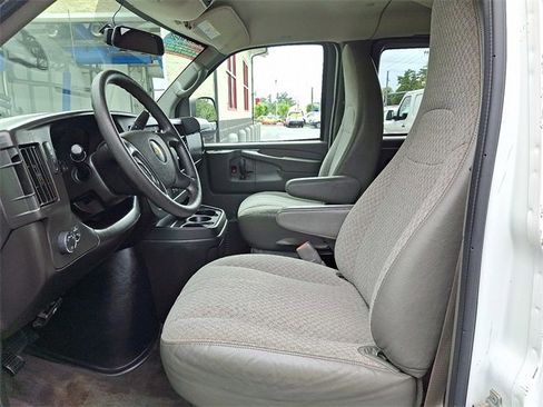 Used 2014 Chevrolet Express 3500 LT w/ LT Preferred Equipment Group image 18