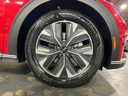 Used 2024 Kia EV6 Light RWD image 9