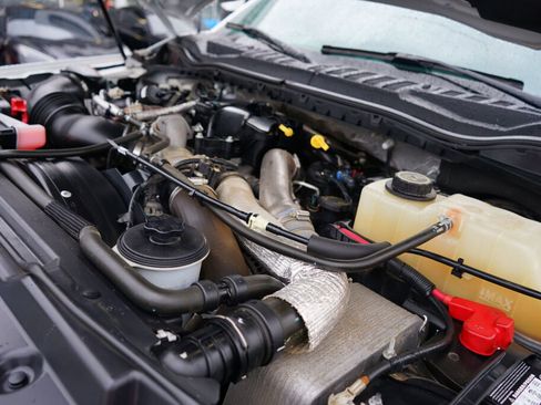 Used 2018 Ford F250 Lariat w/ Lariat Ultimate Package image 14