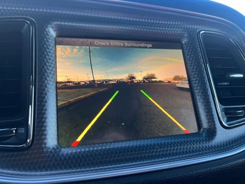 Used 2015 Dodge Challenger SRT Hellcat image 29