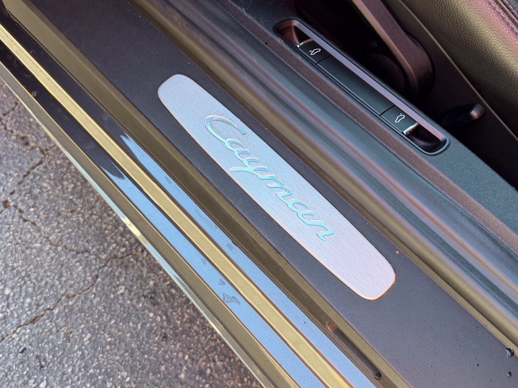 Used 2019 Porsche 718 Cayman RWD image 18