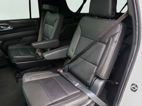 Used 2023 Chevrolet Suburban Z71 w/ Luxury Package AWD/4WD image 27