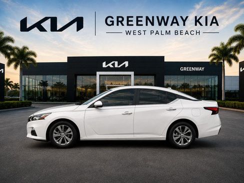 Used 2019 Nissan Altima 2.5 S FWD image 1