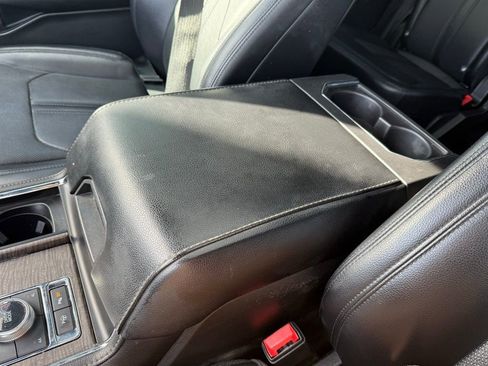 Used 2021 Ford Expedition Limited AWD/4WD image 21