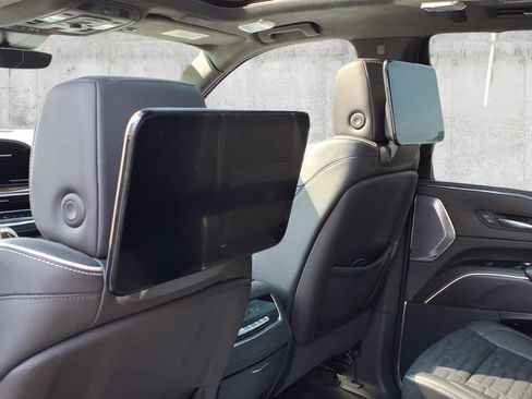 Used 2021 Cadillac Escalade Premium Luxury Platinum AWD/4WD image 9