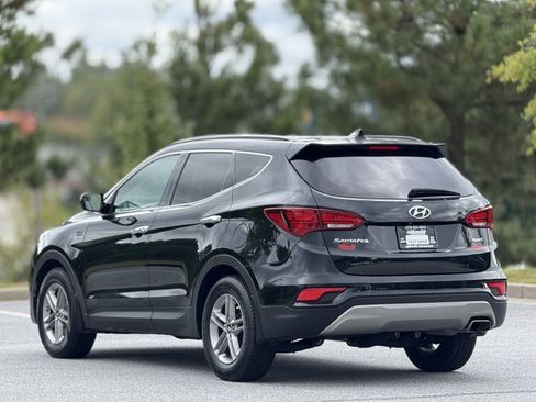 Used 2017 Hyundai Santa Fe Sport image 9
