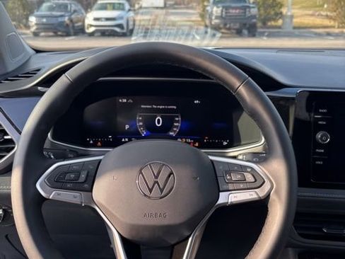 New 2026 Volkswagen Taos SE AWD/4WD image 16