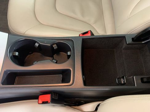 Used 2010 Audi A5 2.0T Premium image 27