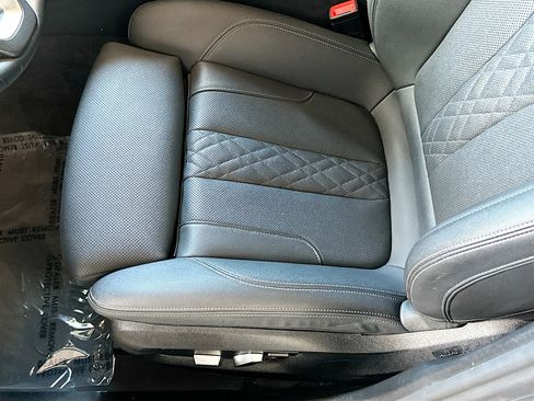 Certified 2023 BMW 540i w/ Convenience Package RWD image 19