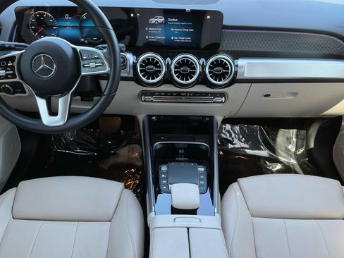 Used 2023 Mercedes-Benz EQB 250+ w/ Exclusive Package image 10