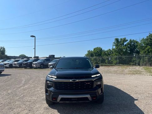 Used 2026 Chevrolet Traverse Z71 w/ LPO, Floor Liner Package AWD/4WD image 3