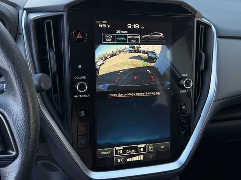 Used 2025 Subaru Crosstrek 2.0i Premium image 17