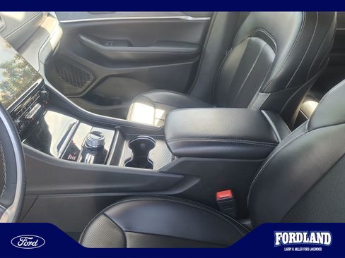 Used 2024 Jeep Grand Cherokee Limited w/ Luxury Tech Group II AWD/4WD image 15