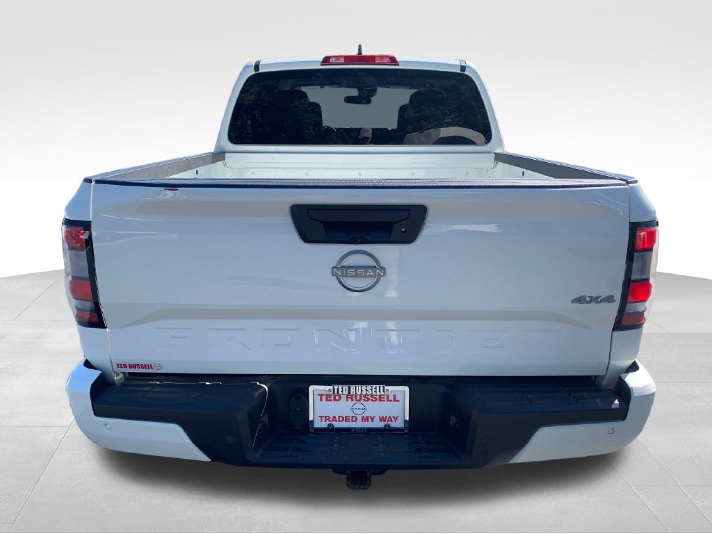 Used 2025 Nissan Frontier SV AWD/4WD image 5