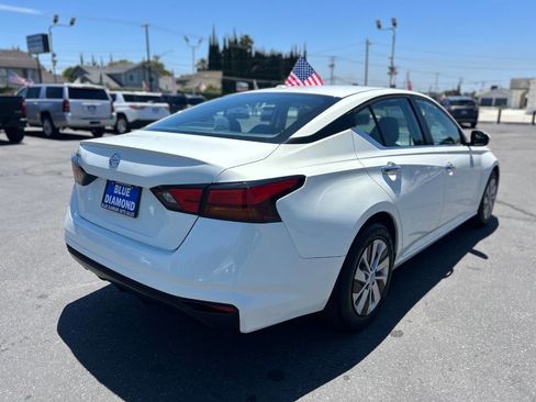 Used 2020 Nissan Altima 2.5 S FWD image 6