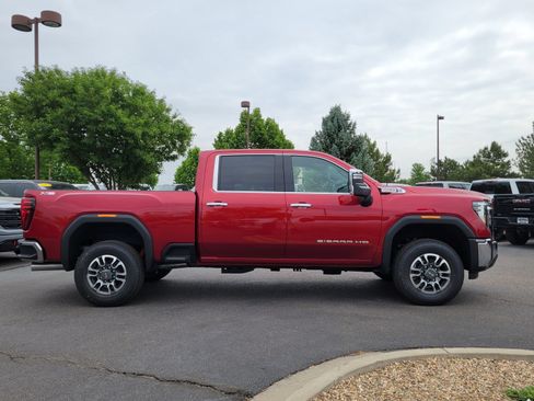 New 2026 GMC Sierra 2500 SLT AWD/4WD image 2