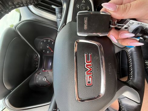 Used 2016 GMC Canyon SLT w/ Driver Alert Package AWD/4WD image 43