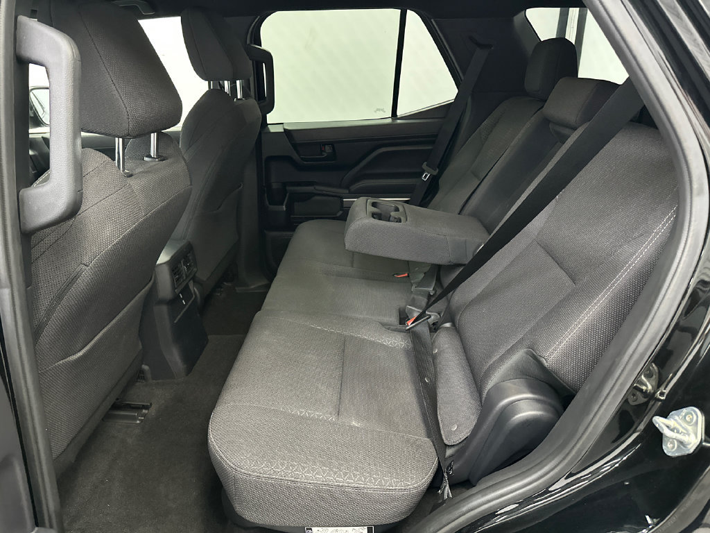 Used 2025 Toyota 4Runner SR5 AWD/4WD image 20