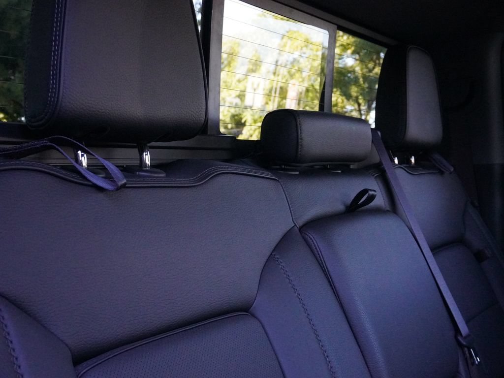Used 2024 GMC Sierra 1500 Denali AWD/4WD image 44
