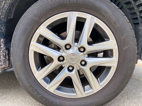 Used 2013 Lexus LX 570 4WD w/ Luxury Pkg image 12