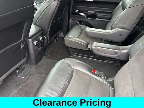 Used 2024 Ford Explorer ST w/ Equipment Group 401A AWD/4WD image 33