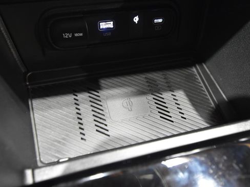 Used 2024 Kia Sportage EX image 29