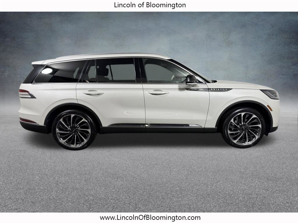 Used 2025 Lincoln Aviator Reserve w/ Equipment Group 201A AWD/4WD image 8