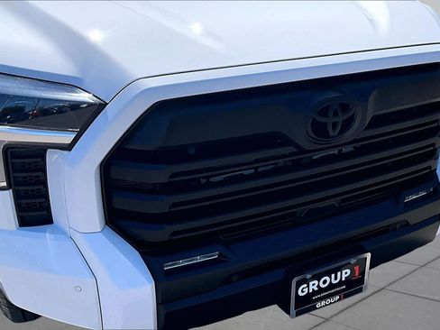 Used 2023 Toyota Tundra SR5 w/ SR5 Convenience Package AWD/4WD image 29