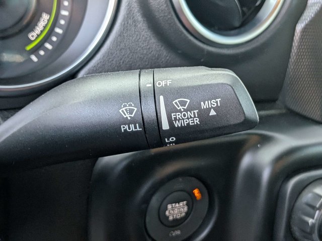 Used 2023 Jeep Wrangler Unlimited Sahara AWD/4WD image 29