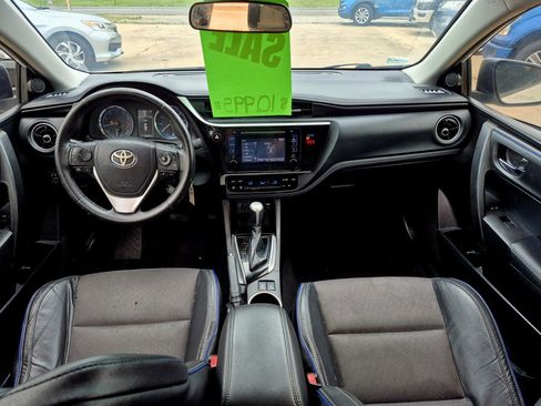 Used 2018 Toyota Corolla SE FWD image 7