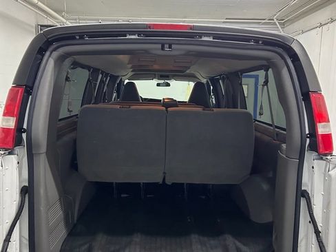 Used 2022 Chevrolet Express 3500 LS RWD image 11